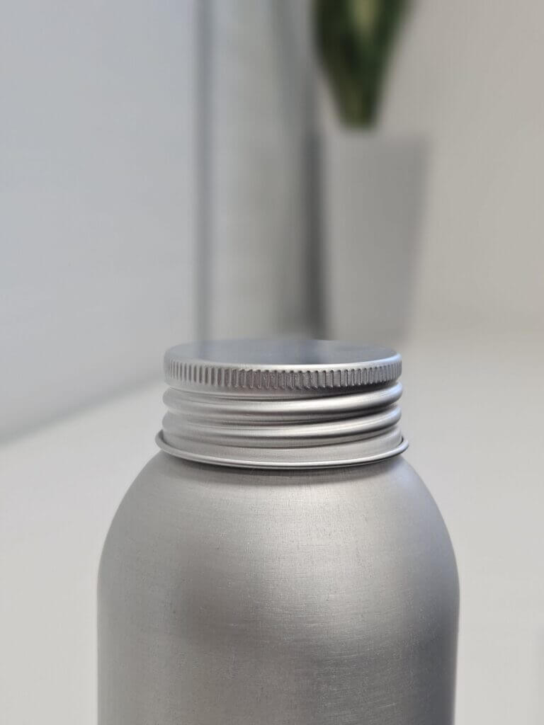 43mm-Lacquered-Aluminum-EPE-Lined-Cap-Deep-Skirt_1865_1